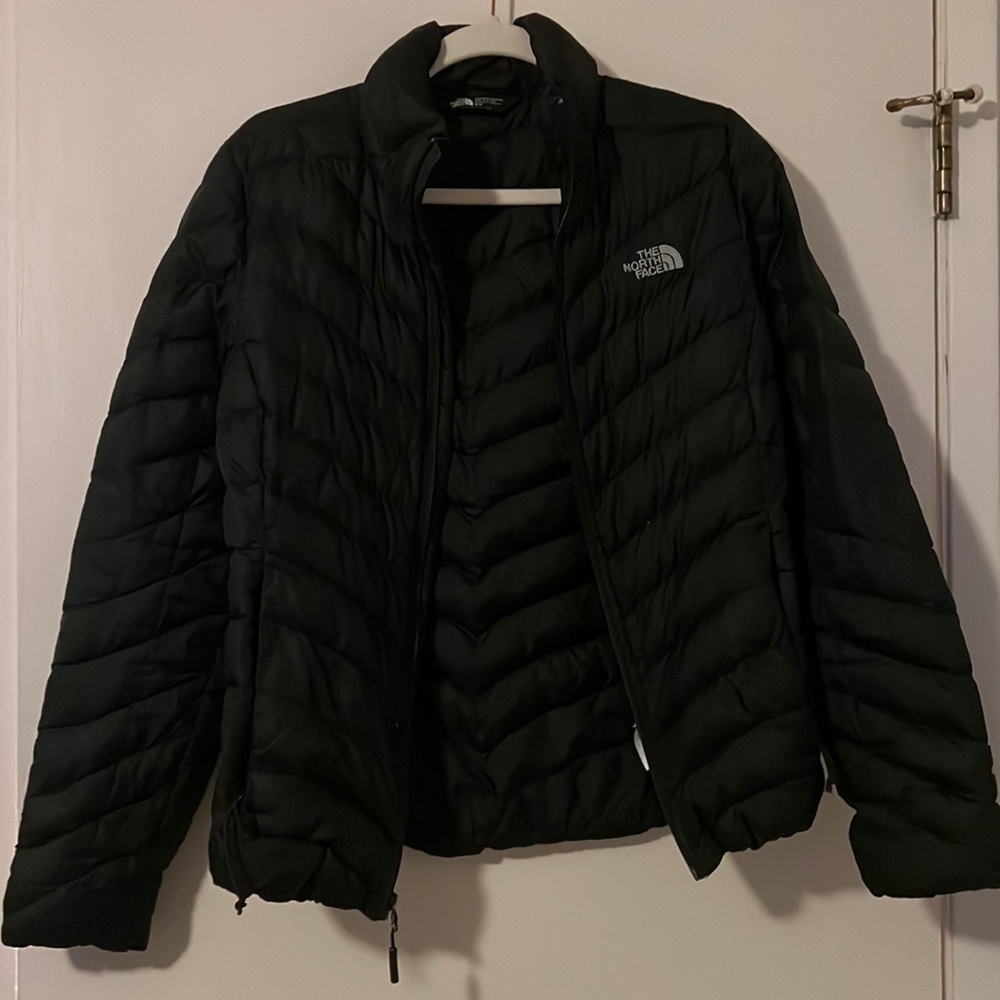 North face light weight puffer jacket